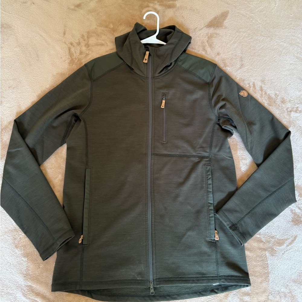 Keb Fleece Hoodie in Medium/Deep Forest